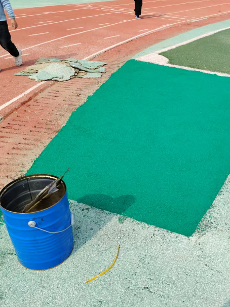 门头沟球场翻新修补改造专项服务介绍